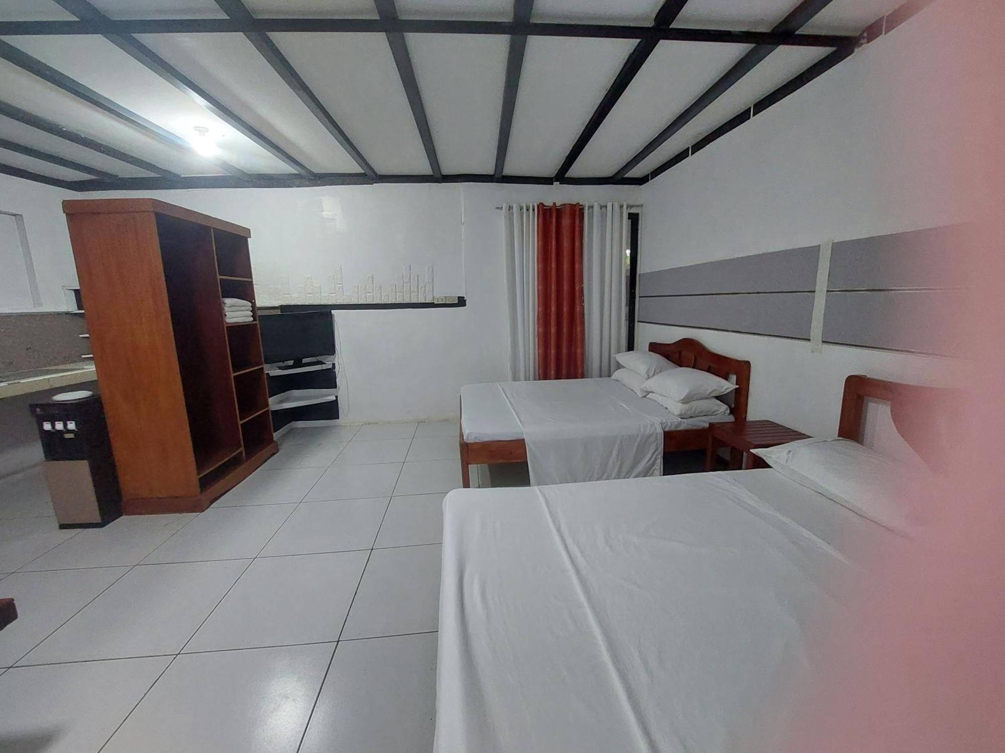 Larmar Bed And Breakfast Puerto Princesa Екстер'єр фото