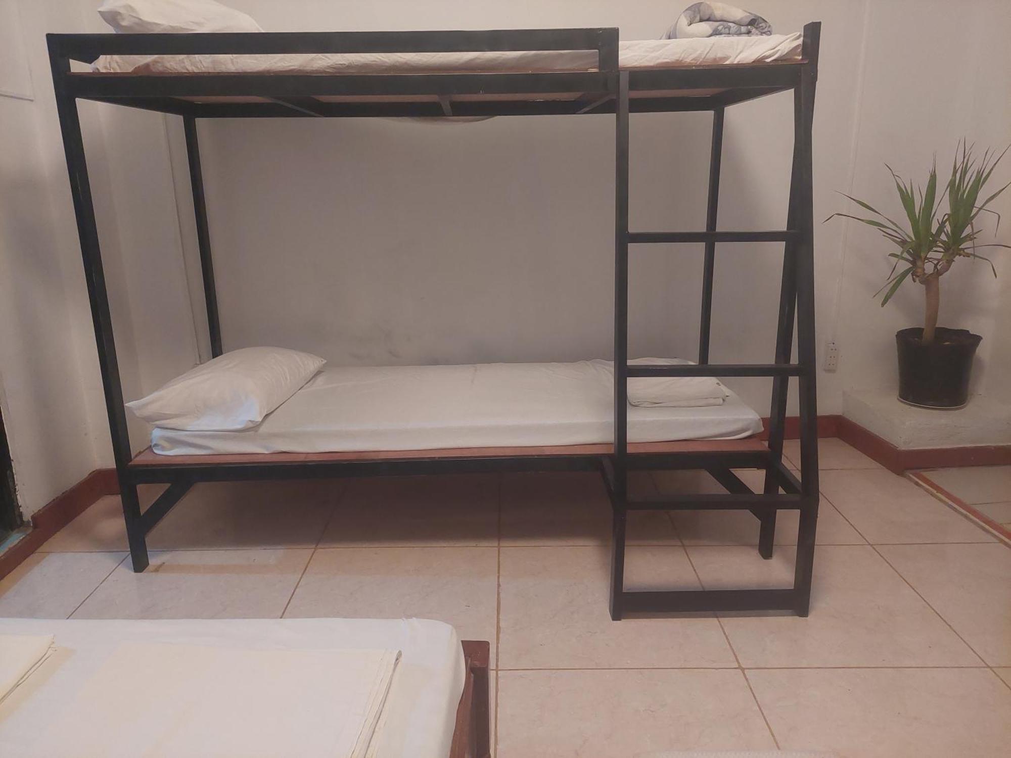 Larmar Bed And Breakfast Puerto Princesa Екстер'єр фото
