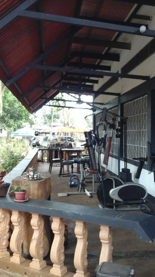 Larmar Bed And Breakfast Puerto Princesa Екстер'єр фото